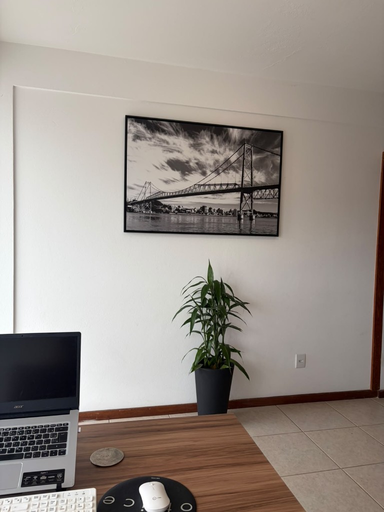 Client area with Hercílio Luz Bridge photograph